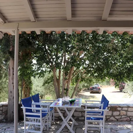 Casa de Férias Rigotis 1 *